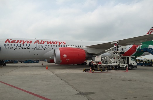 NAFSC thực hiện chuyến tra nạp đầu tiên cho Kenya Airways tại nhà ga T2 